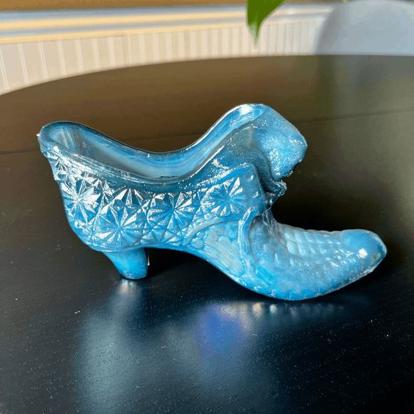 Boyd Crystal Art Glass Daisy Button Cat Slipper Silver Carnival Glass Shoe B285 - Picture 7 of 10